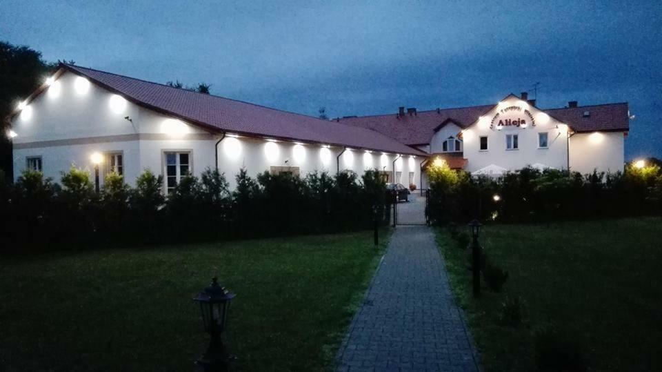Centrum Turystyki Wiejskiej Alicja Ksiezpol Buitenkant foto